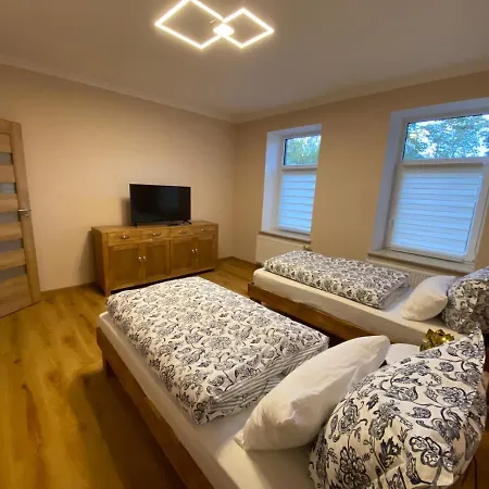 Moderne Nahe Leipzig Und Leipziger Neuseenland Mit Grosser Terrasse Fuer Familien & Gruppen, Wlan, Parkplatz Lejlighed Borna
