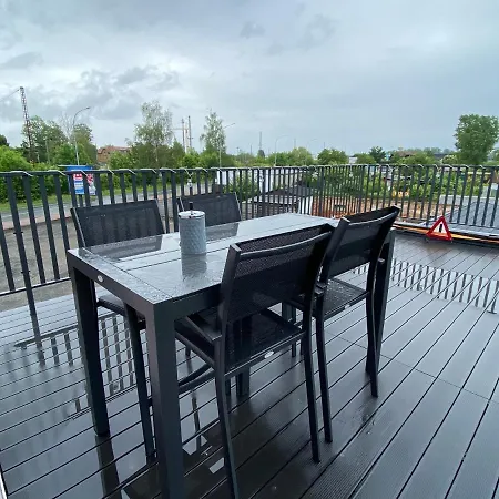 2 Raum Mit Terrasse, Hell Und Stilvoll Apartman *